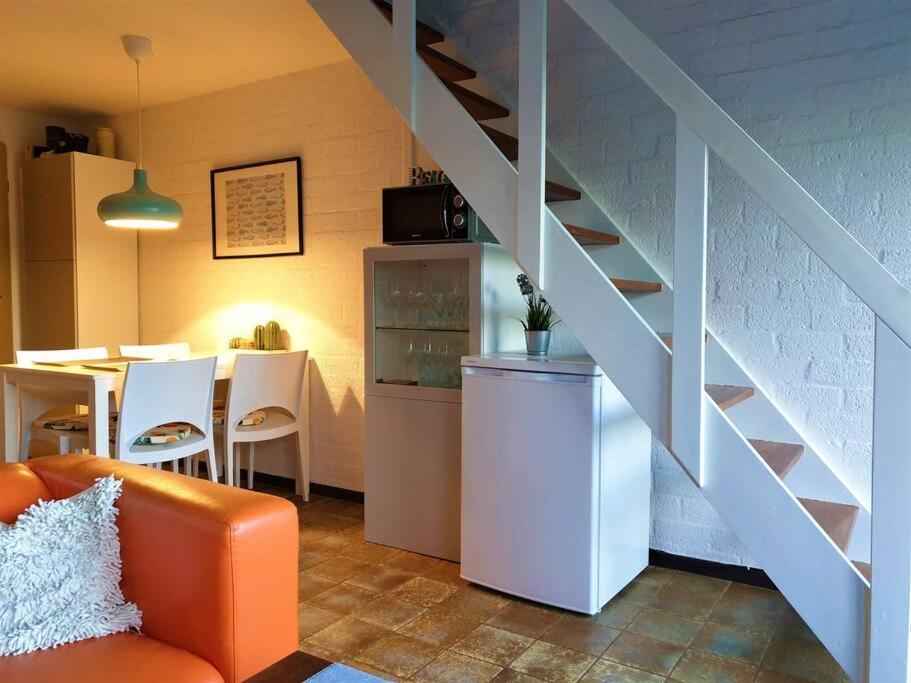 Welkom In Dekreek V59, Dem Freundlichen Ferienhaus ブライニッセ エクステリア 写真